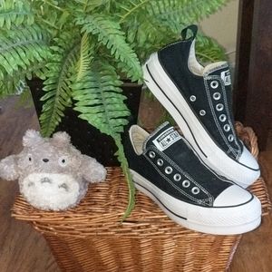 Converse Black Platform Sneaker